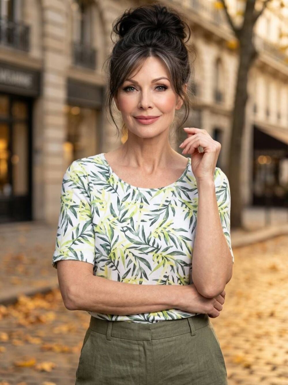 🔺️Croft & Barrow White & Olive Palm Leaf Elbow Sleeve Top Medium